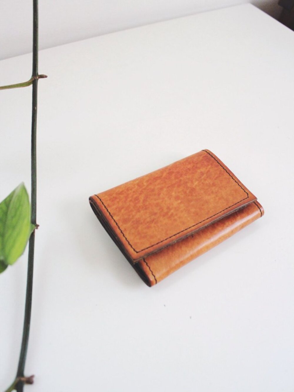 Vintage Hand-Stitched Leather Wallet Trifold Card Coin Case Tan Patina Distresse - Picture 6 of 9
